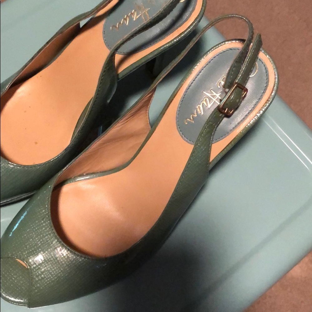 Cole Hann - NikeAir Slings - Bulldog chewed heel